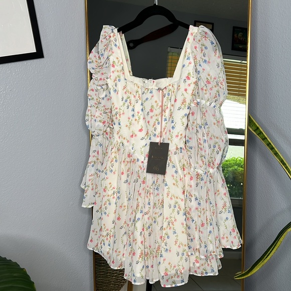 HOUSE OF CB Sancia White Posy Print Puff Sleeve Mini Dress NWOT - Picture 6 of 8